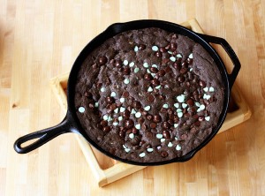 mint mocha skillet cookie 1