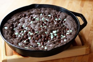 mint mocha skillet cookie 2