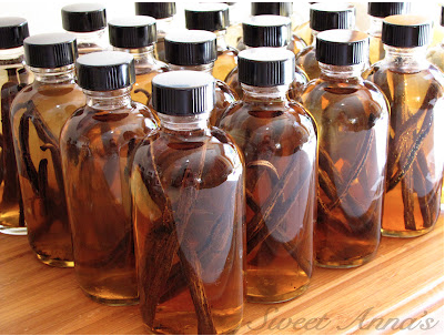 Homemade Pure Vanilla Extract